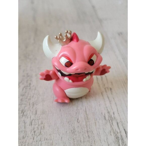 Funko paka paka villainous Valentine pink Dragon mini toy figure - Picture 2 of 5